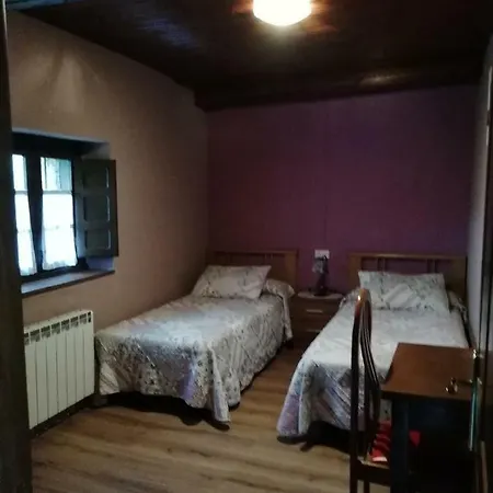 El Pedrayu Casa vacanze *